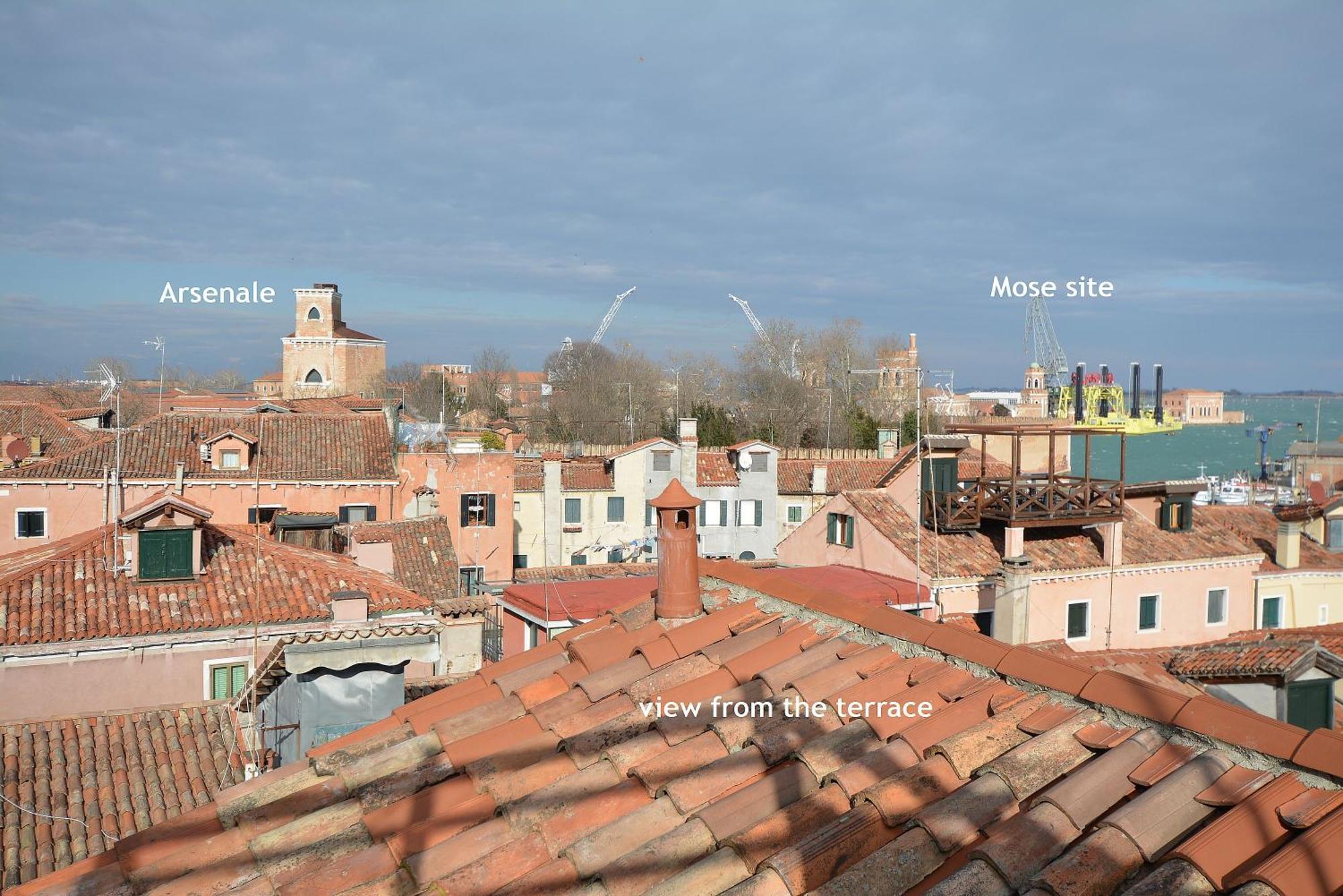 Dandolo-Terrace Apartment Venesia Bagian luar foto